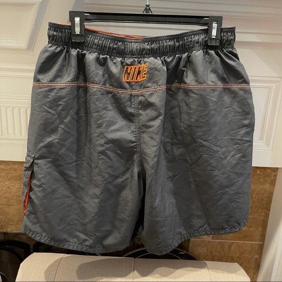Men’s Nike Swim Trunks Board Shorts Pockets Mesh Lining Gray/ORANGE - Picture 2 of 8